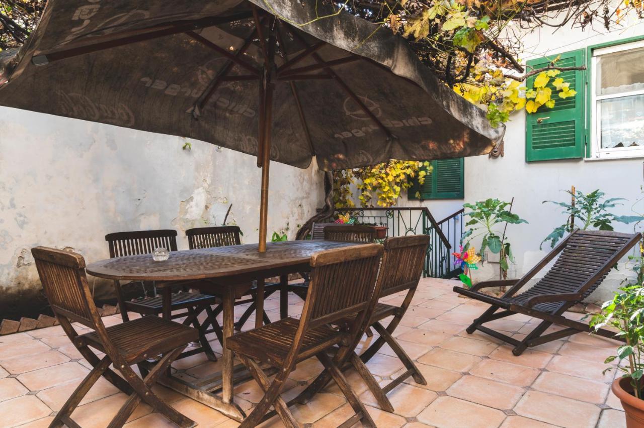 Deluxe Apartment With Garden In Vomero Napoli Eksteriør bilde