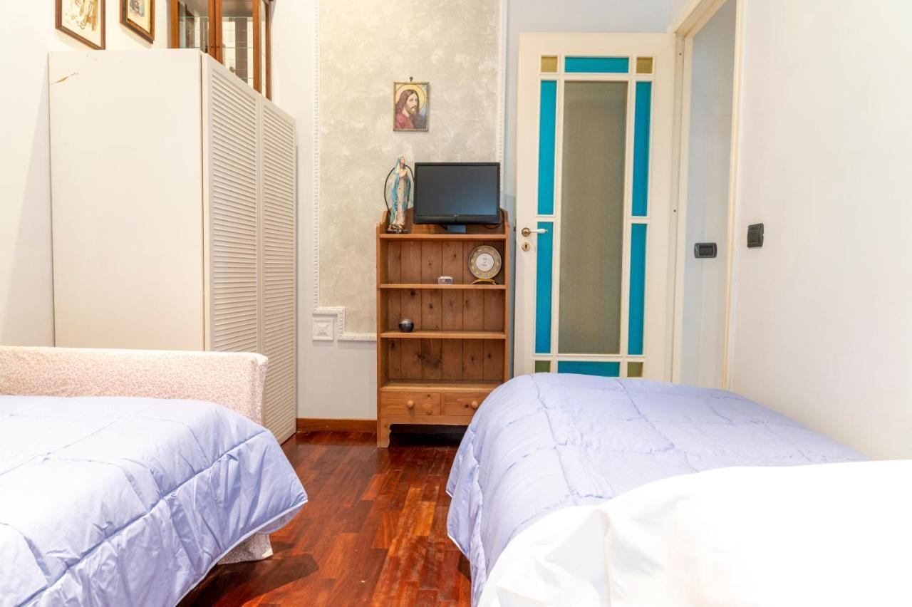 Deluxe Apartment With Garden In Vomero Napoli Eksteriør bilde
